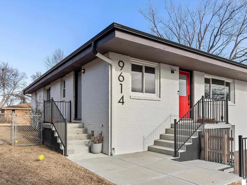 Cozy 3BR Duplex | Sleeps 8 - Image 1
