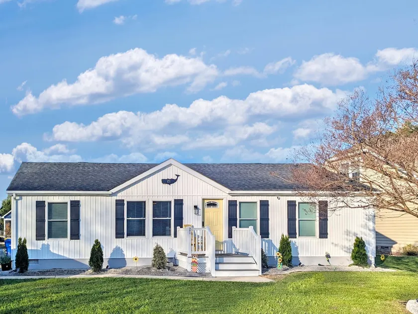 Dog Friendly Fenced 3BR King Bed - Image 1