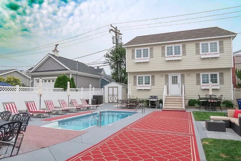 2BR Beach House – Heated Pool - Steps to Beach ! - Image 1