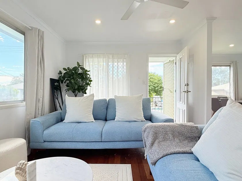 Family Comfort Modern 3BR Retreat - Image 1