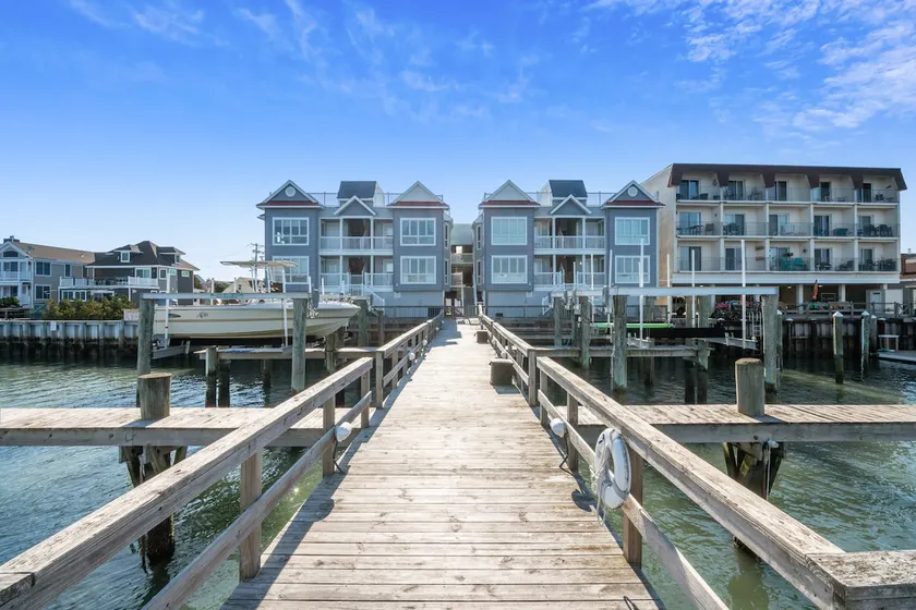 SunsetBay: 3 Bed 2 Bath Condo on Bay w/ Dock - Image 1