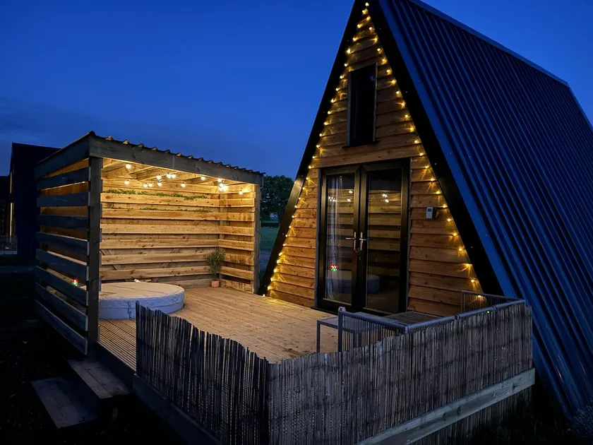 Magnolia Blossom -Glamping in the Countryside - Image 1