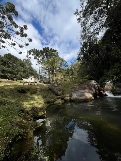 House with private waterfall - Image 1