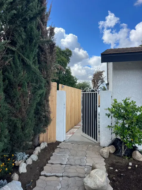 Quiet Nest in Montclair - Image 1