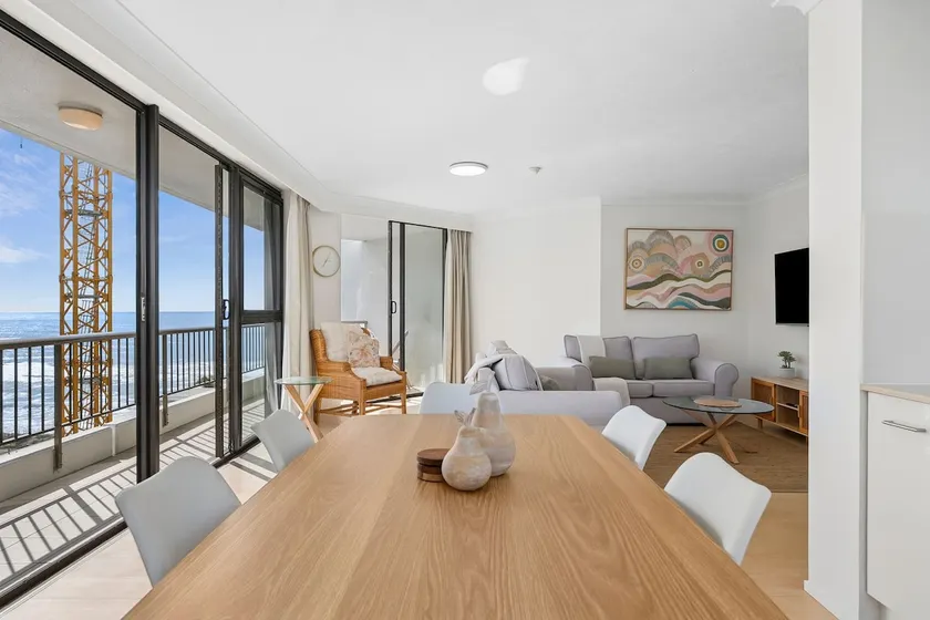 Carrington Family Beach Getaway - Ocean View, WiFi - Image 1