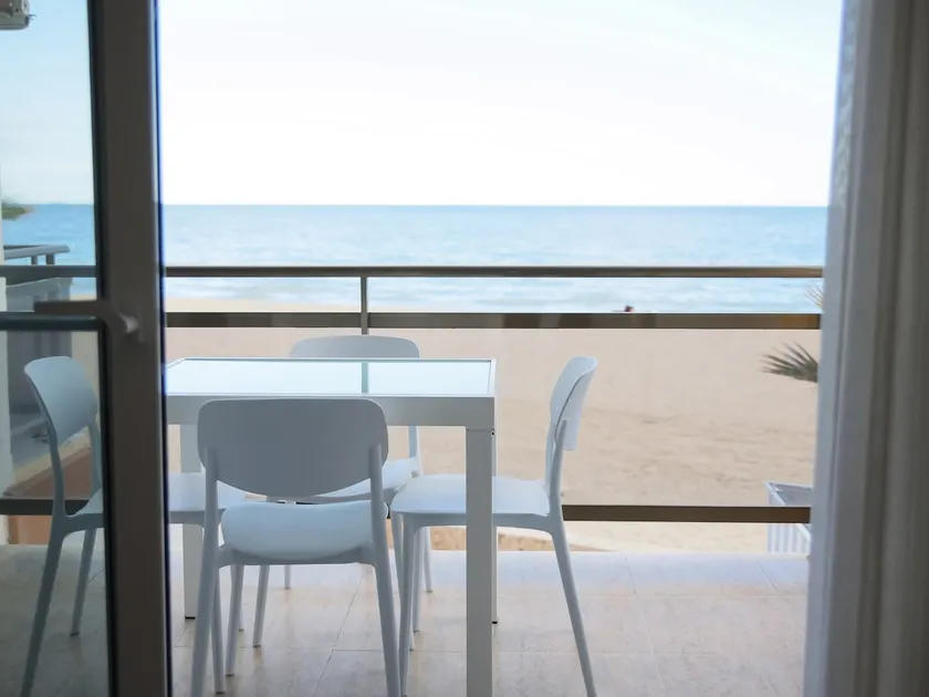 Spectacular Cambrils Beach/1st line/Parking/AA - Image 1