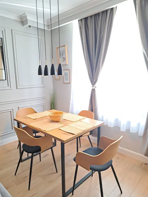 FLH - Charming House - Image 1