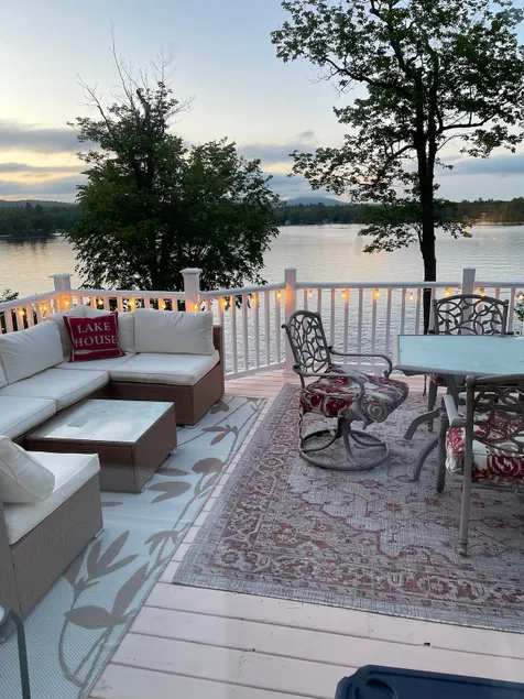 Lakefront with amazing views! - Image 1