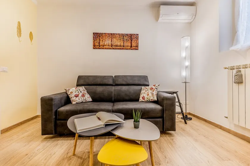 Three-room apartment near Metro B [Self check-in - Wi-Fi] - Image 1