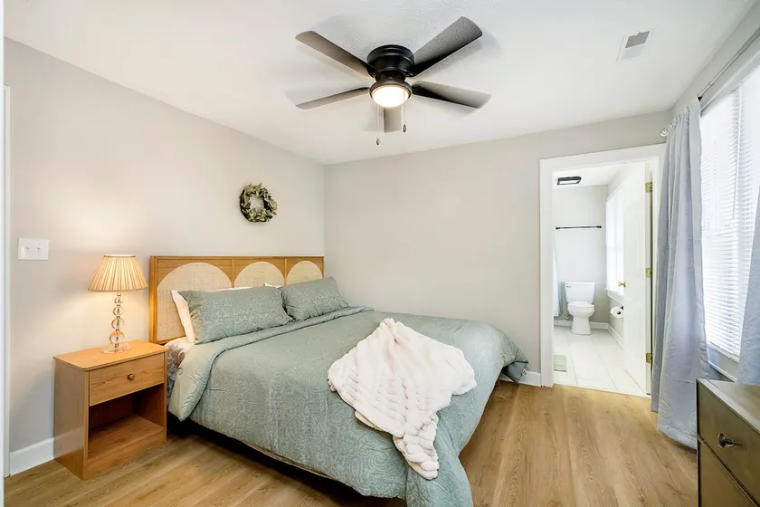 Prime Location | Washer & Dryer | Spacious - Image 1