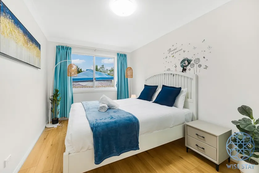 Hurstville 2Br Granny flat near Shopping & Train - Image 1