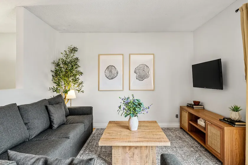 The Alcove - Spacious & Clean - Near DT & LRT Stn! - Image 1