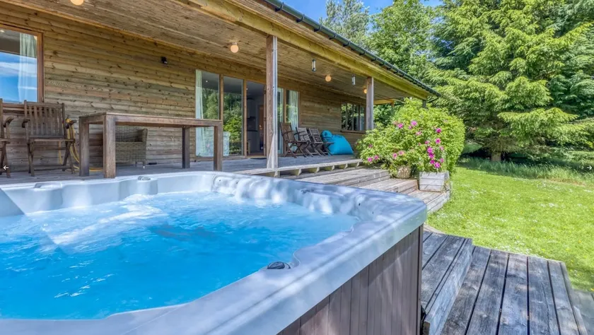 Ben Lawers Rest Cabin - Hot Tub and Loch Tay Vistas - Image 1