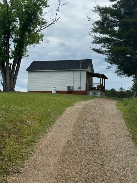Windy Hill Cottage - Image 1