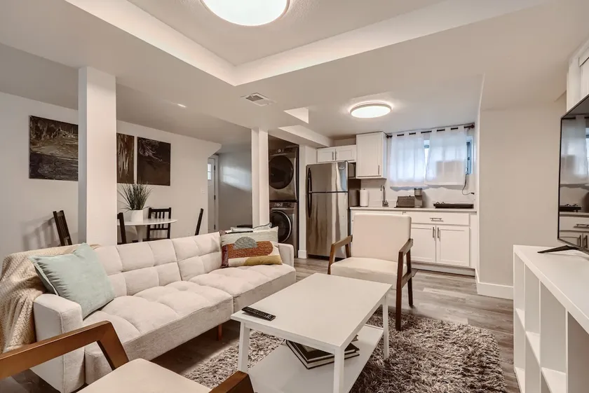 2 BR Guest Suite 7 Min to downtown! - Image 1