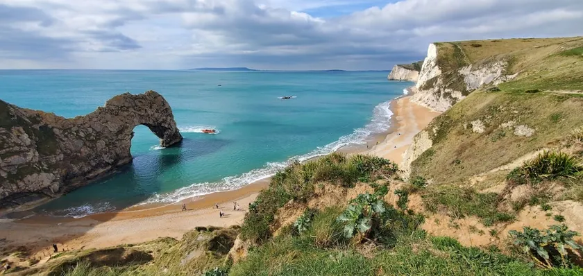 Coastal Retreat at Durdle Door with Sea View - Image 1