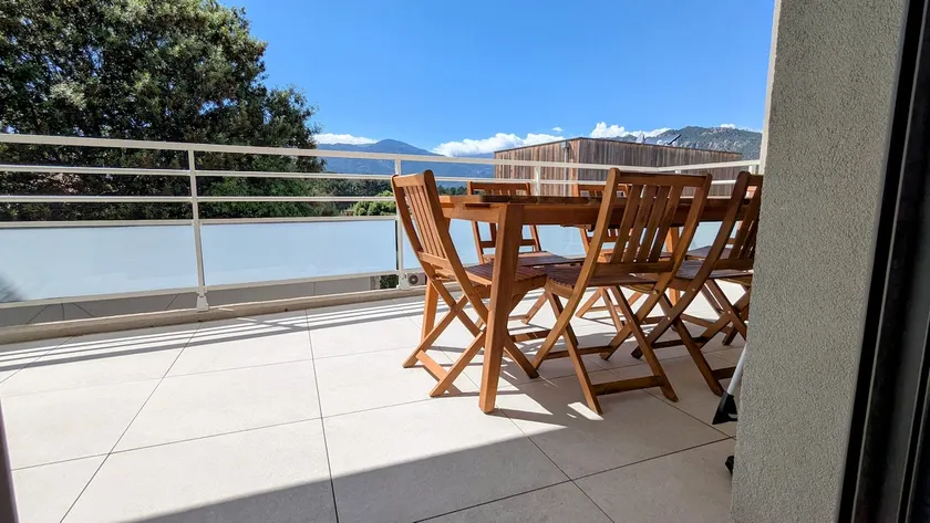 Beautiful new apartment terrace near Pinarello - Image 1