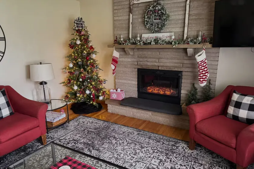 Christmas Cottage II - Image 1