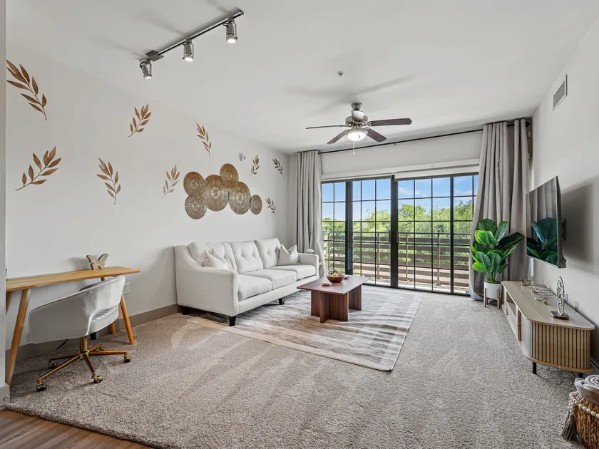 1BR | Neutral Comfort Lux - Image 1