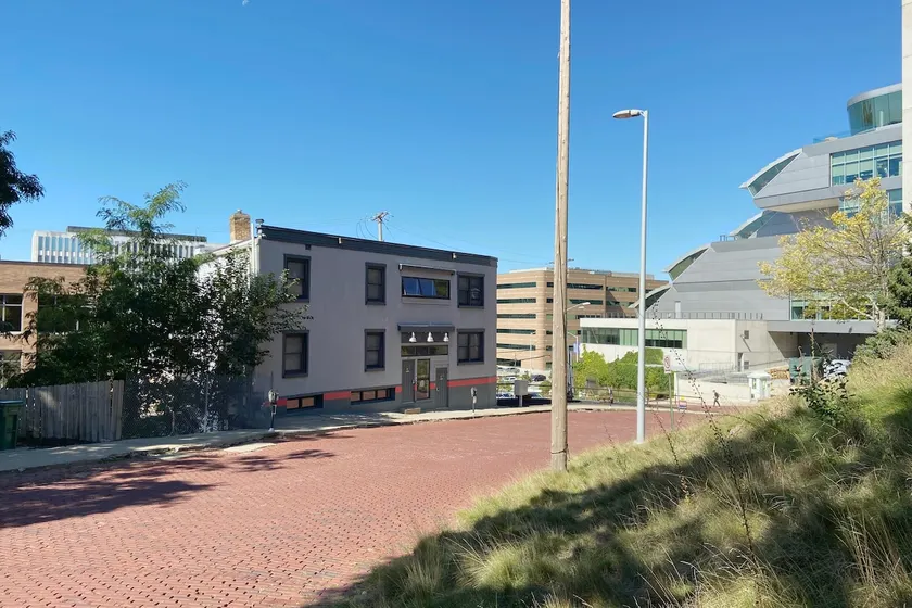 Walk-able Medical Mile / Downtown Grand Rapids! - Image 1