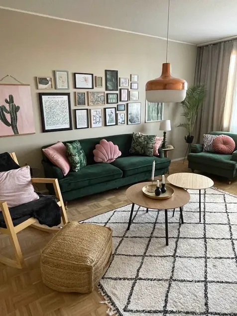 Spacious two-room apartment + balcony, top floor, Netflix, Mh and Oh - Image 1