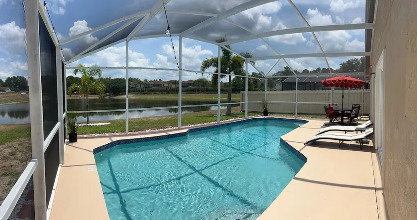 Lake View Paradise - Image 1