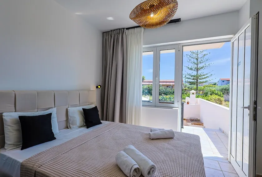 AVENA Suites Coral - Image 1