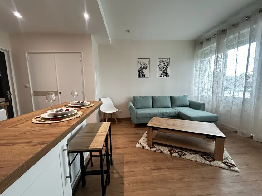 The Aurence Suite, chic and quiet - Image 1