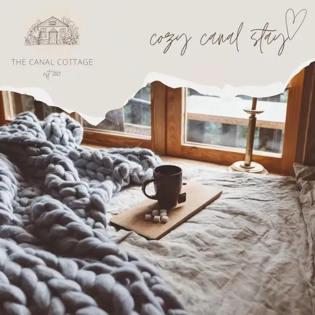 The Canal Cottage, pet friendly - Image 1