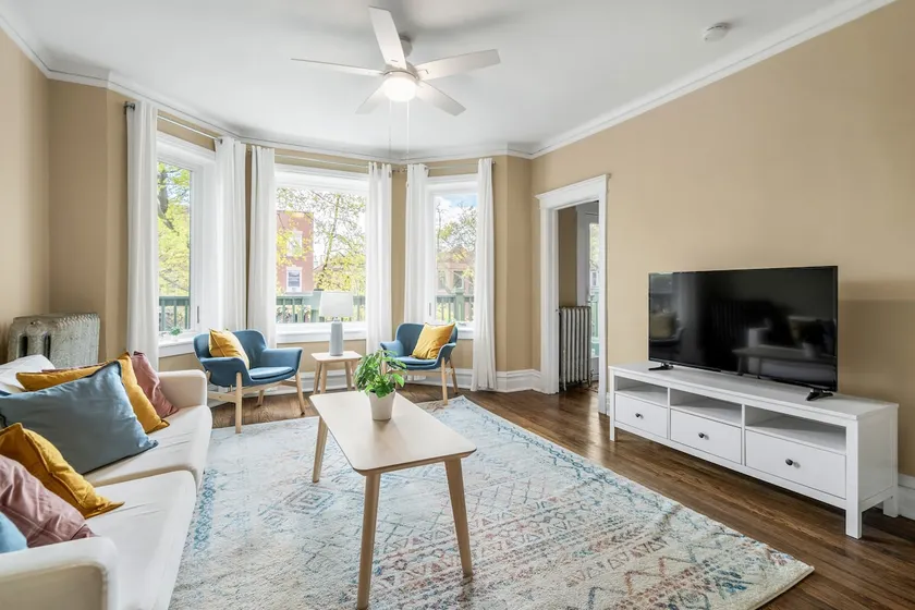 Sunny Andersonville Retreat - 2BD-1BTH + Office - Image 1