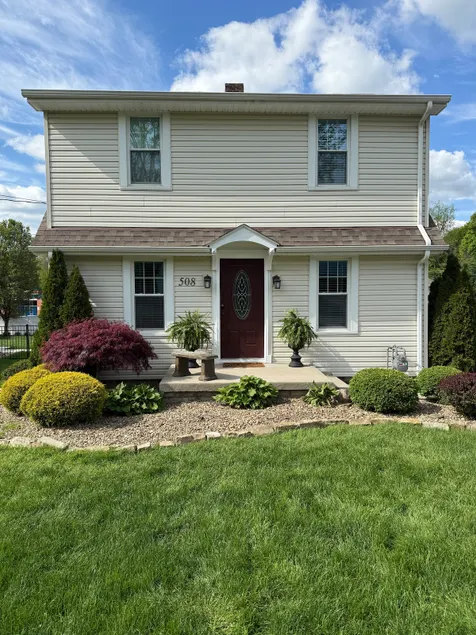 Charming 3-Bedroom-Ellwood City - Image 1