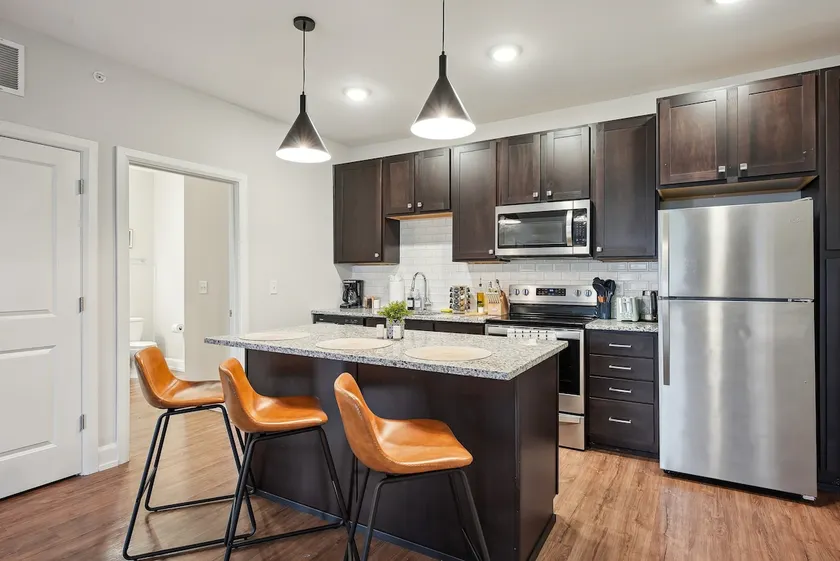 Italian Village Hideaway – Steps from Art & Eats - Image 1