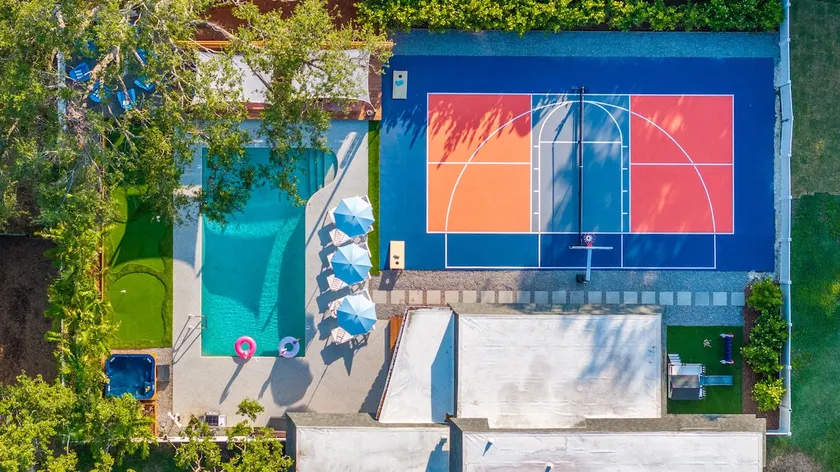 Family-Friendly Oasis~Sports Court~Heated Pool~Spa - Image 1