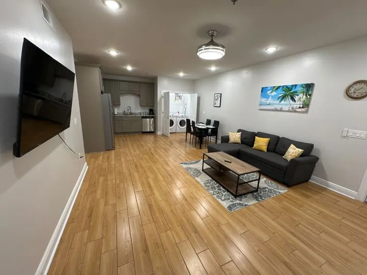 BB7 . Beach, Breeze & Blackjack | Sleeps 6! - Image 1