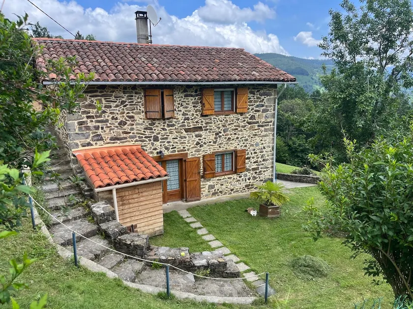 Warm and cozy house in the heart of the mountains! - Image 1