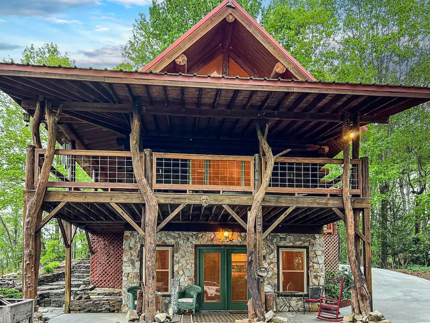 Appalachian Cabin-Views-Hot Tub - Image 1