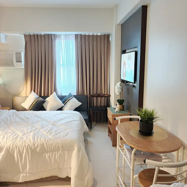 HaiVey Suites | Scenic City View | Studio Unit - Image 1