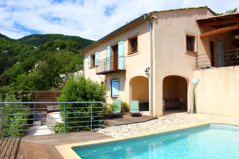 130 m2 villa with pool - Image 1