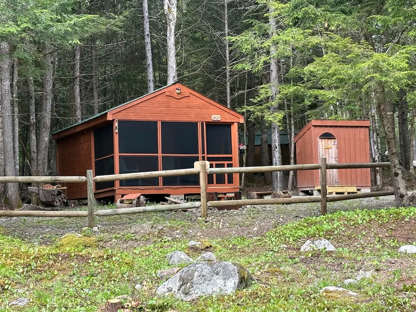 River front rustic cabin - Image 1