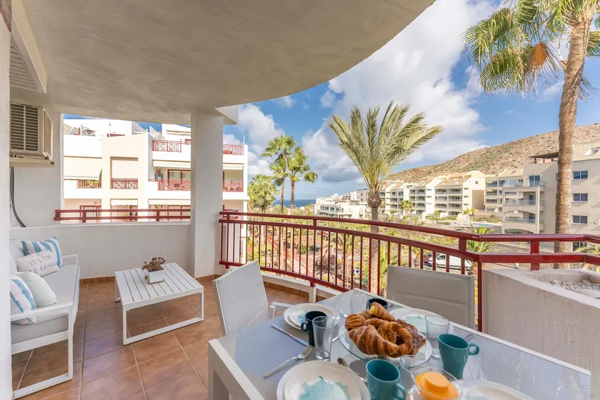 Luma Ocean View Balcony - Image 1