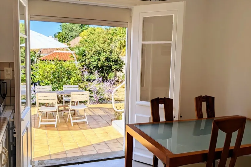 Garden view - Image 1