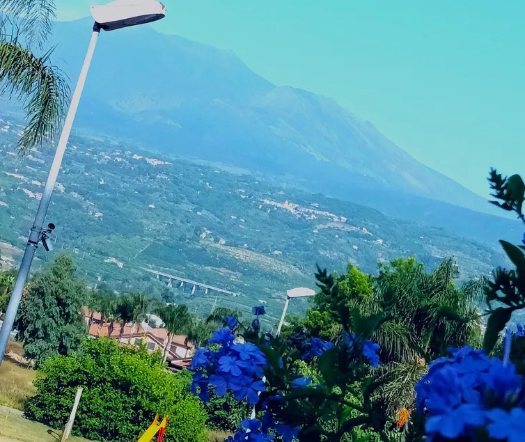 Acqua Chiara Elegant villa with garden with Etna view a stone's throw from the sea - Image 1