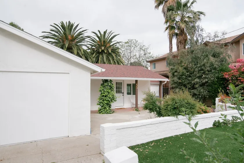 Thousand Oaks Holiday House - Image 1