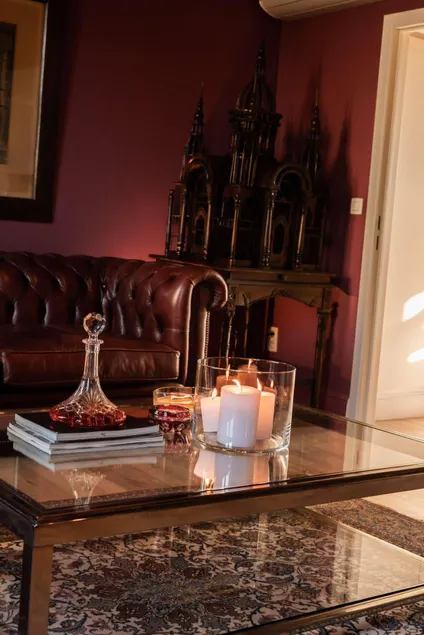 Apartment Fourteen - Image 1