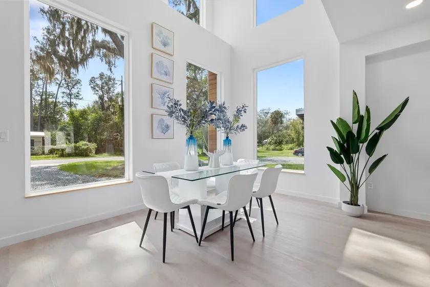 Luxury Modern Comfort close to Historic Old Town - Image 1