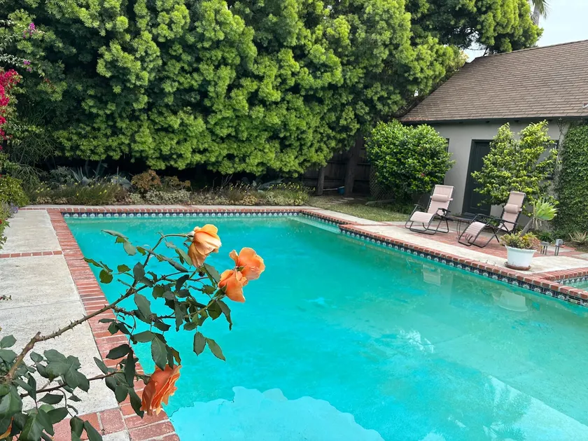 Central Los Angeles Guesthouse - Image 1