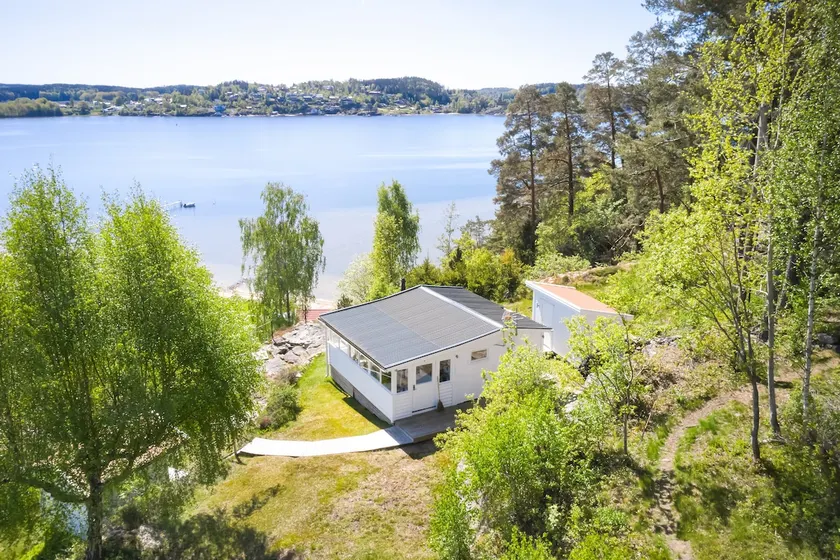 Sea View cottage with 2 sleeping cabins - Image 1
