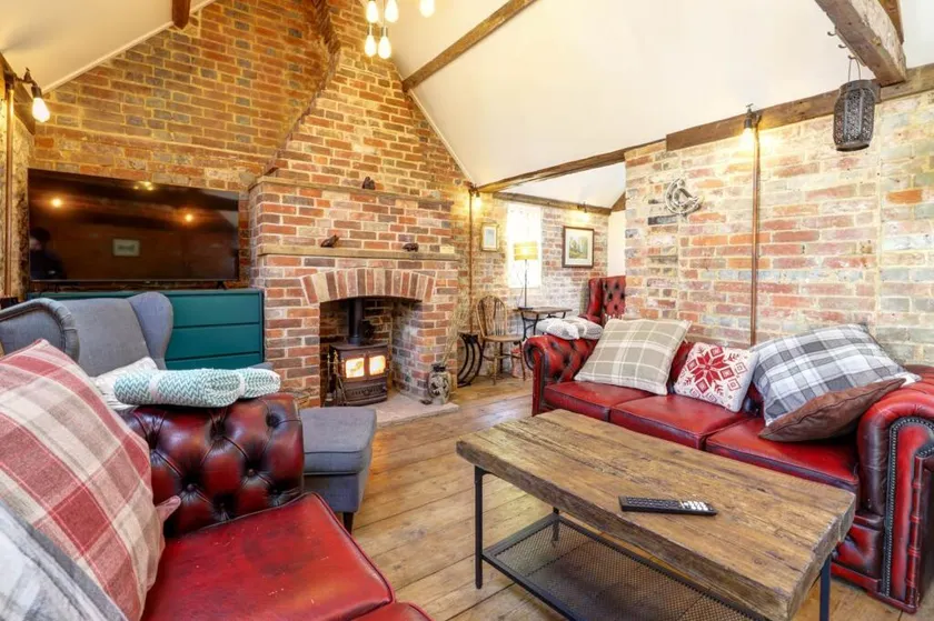 The Old Police House 1850,s cottage. Country walks - Image 1