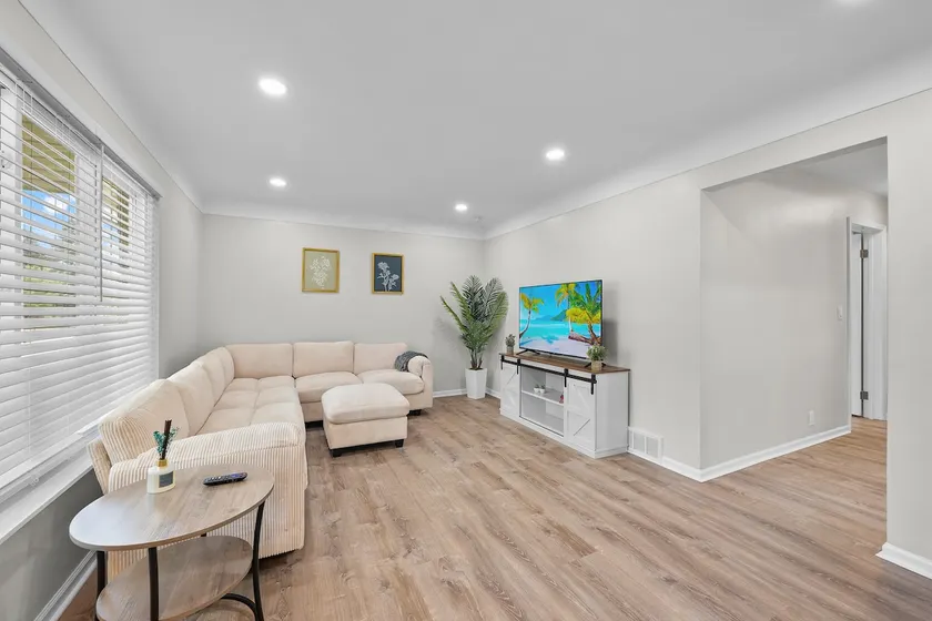 Top-Rated 4BR Dearborn Stay | Family Friendly - Image 1