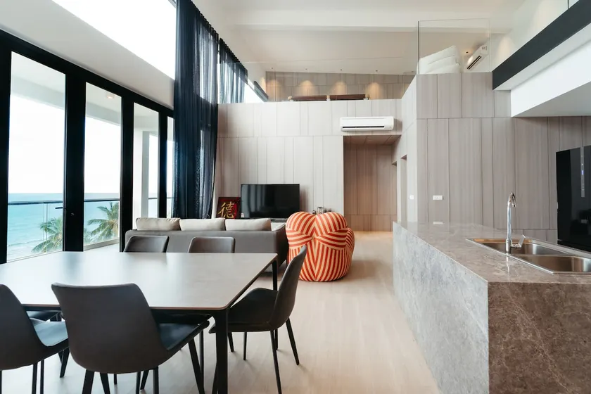 Roxy Sematan Penthouse & Private BBQ - Image 1
